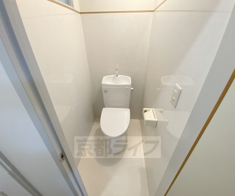 トイレ　清潔感のあるトイレです。