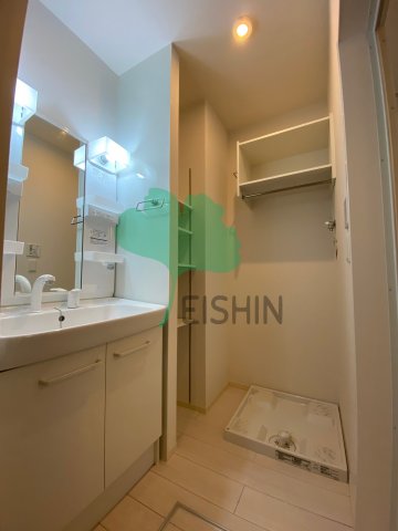 洗面設備　シンプルで使いやすい洗面台です！