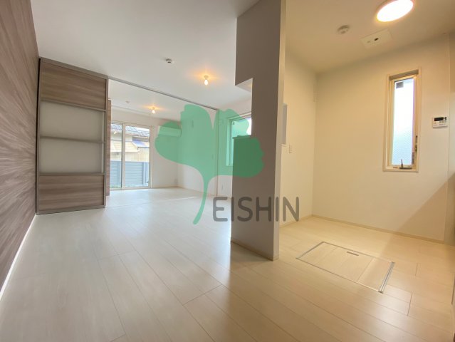 居室・リビング　内装ホワイトの清潔感のあるお部屋です！