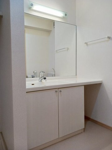 洗面設備　広い洗面スペース