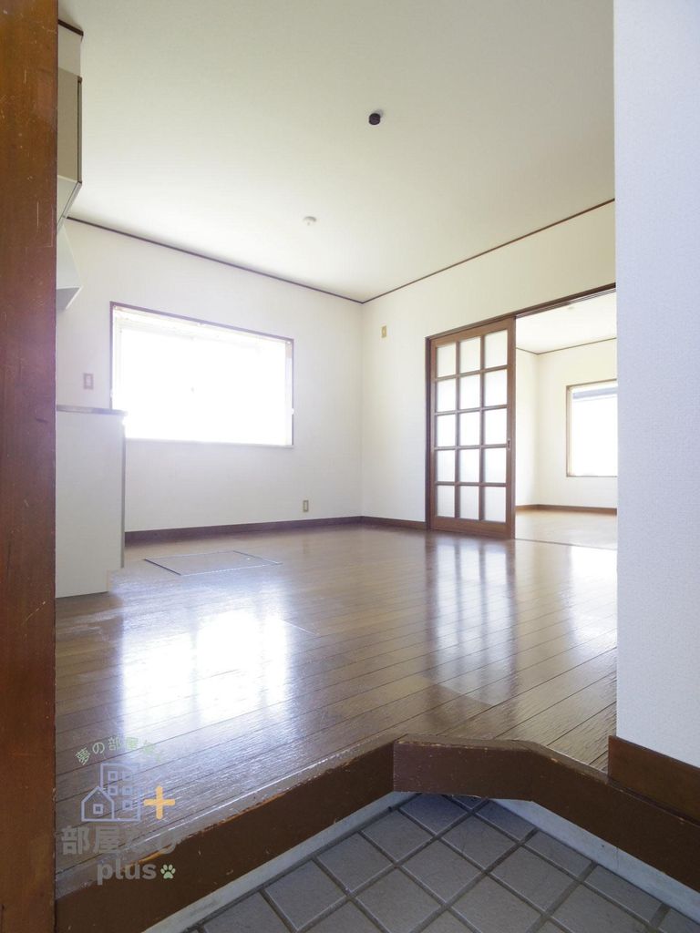 玄関　※他号室写真です