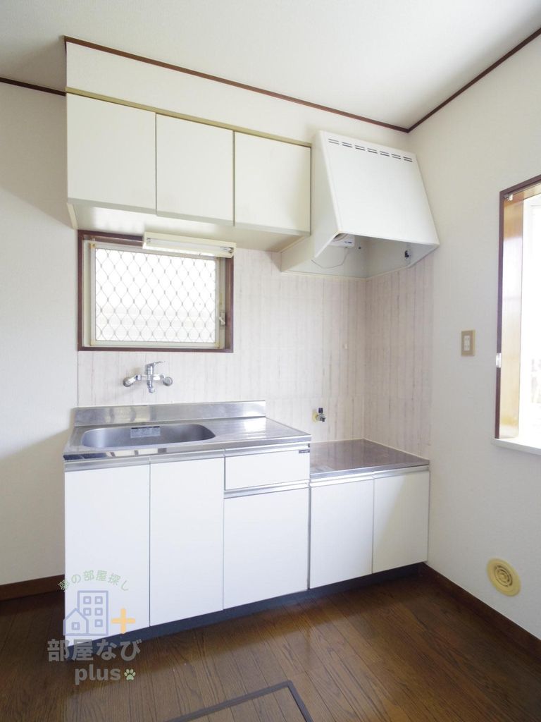 キッチン　※他号室写真です