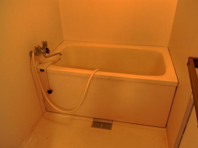 バス・シャワールーム　バスルーム