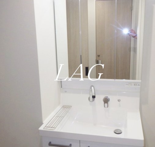 洗面設備　洗面台です。