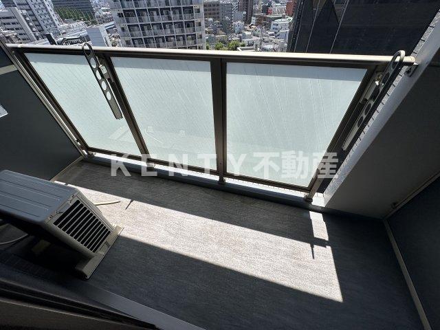 バルコニー　バルコニーからの眺めを楽しみながら食事をしませんか