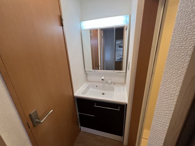 洗面設備　独立洗面台つきでおすすめです