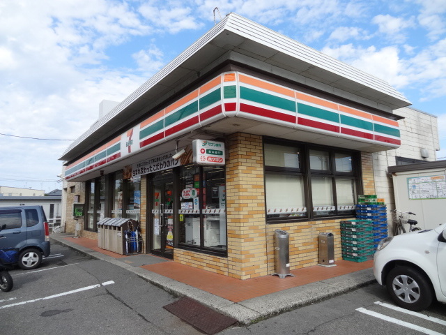 コンビニ　セブンイレブン新潟和合町店（コンビニ）まで374m