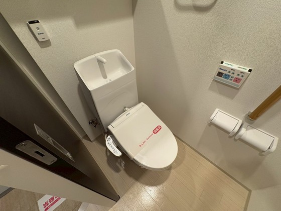 トイレ　※別部屋の写真です