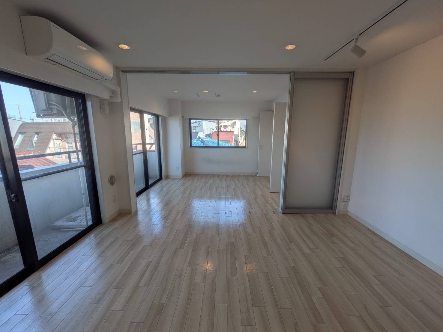 居室・リビング　洋室