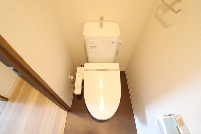 トイレ　ウォシュレット