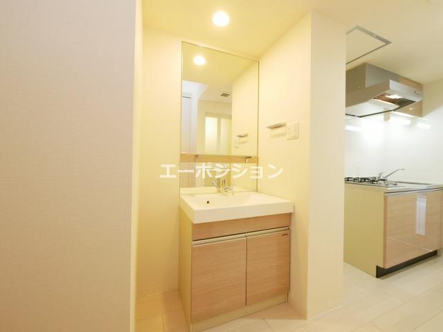 洗面設備　ジュネーゼグラン難波ミラージュ