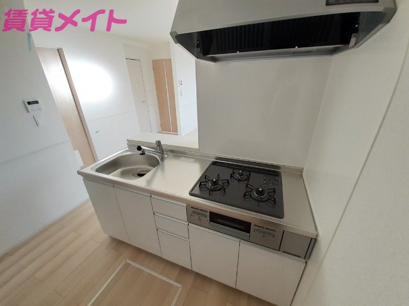 キッチン　同タイプ部屋写真です。