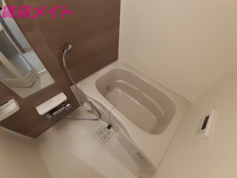 バス・シャワールーム　同タイプ部屋写真です。