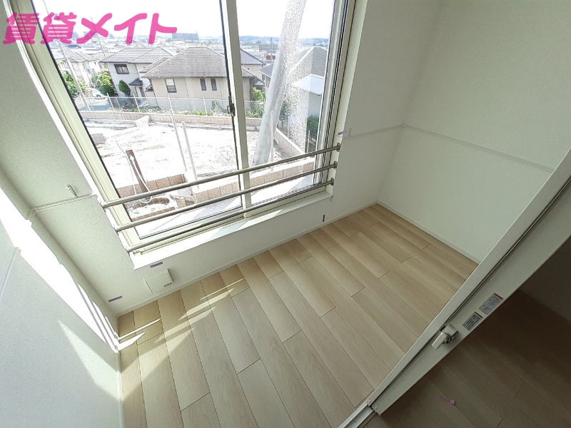 バルコニー　同タイプ部屋写真です。