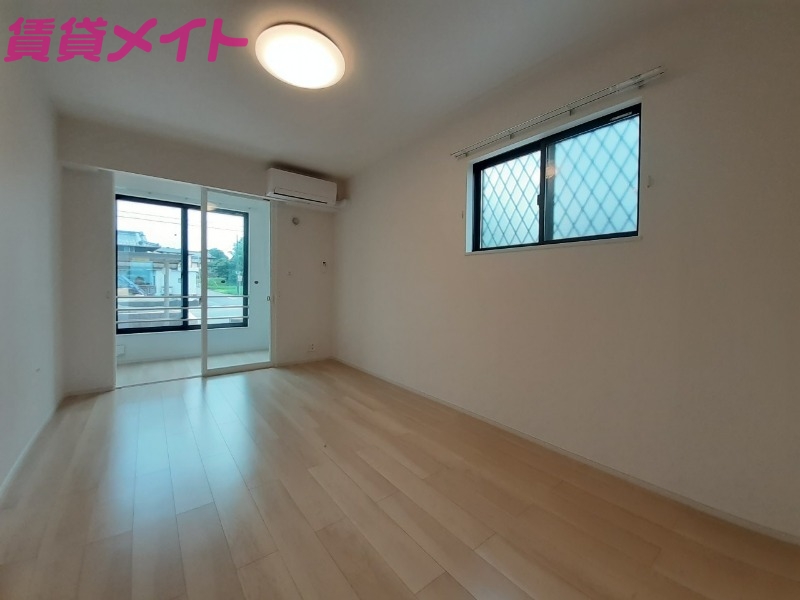 居室・リビング　同タイプ部屋写真です。