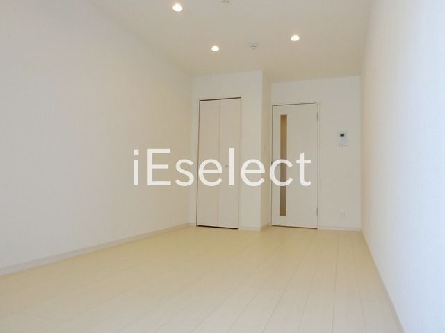 居室・リビング　ダウンライトでおしゃれな室内です