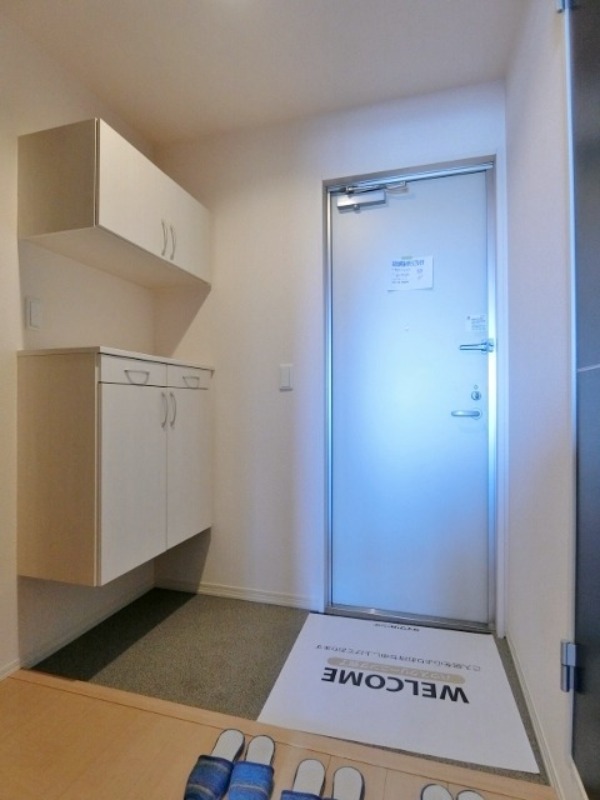 玄関　図面と現状に相違がある場合には現状を優先