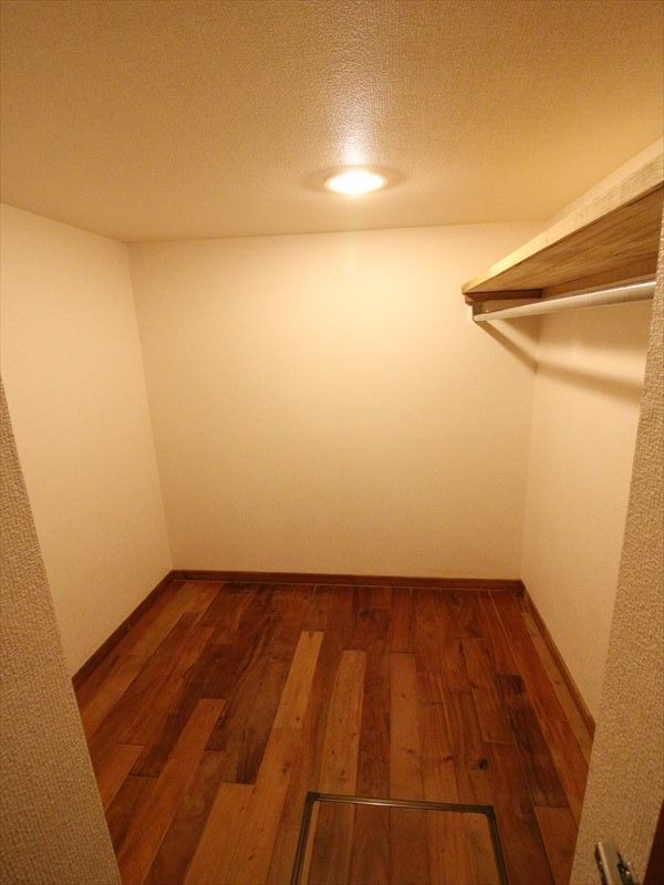 収納　ロフト下部：ウォークインクローゼット