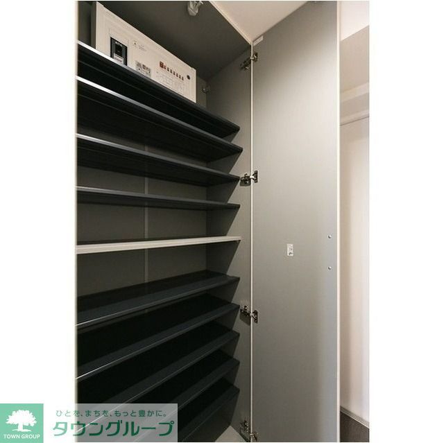 玄関　同タイプ別住戸写真（現況優先）