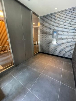 エントランス　防犯面もばっちりです！