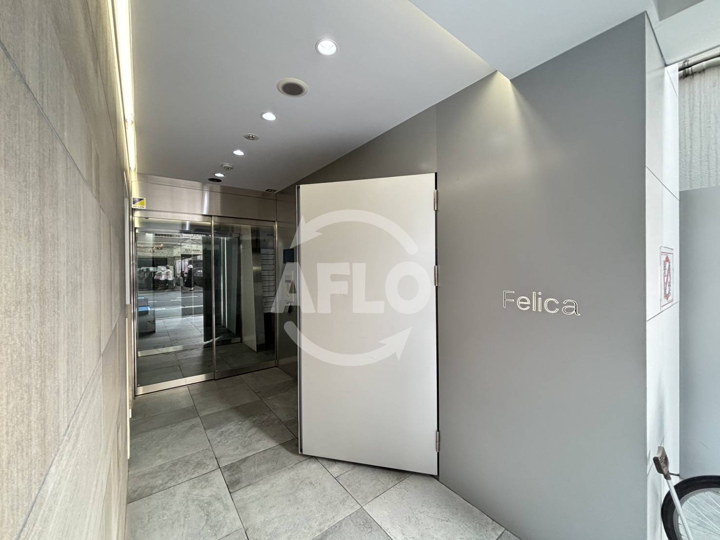 エントランス　Felica（フェリカ）　エントランス