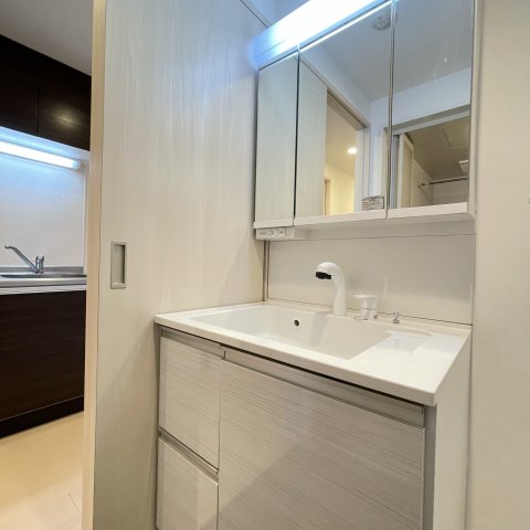 洗面設備　同仕様タイプです