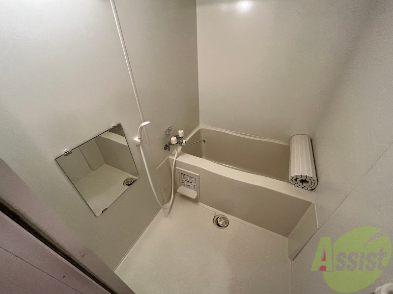 バス・シャワールーム　お風呂になります。一日の疲れを癒してくださいね。