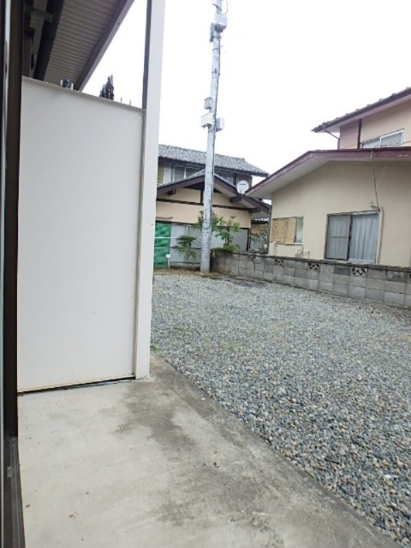 バルコニー　図面と現状に相違がある場合には現状を優先