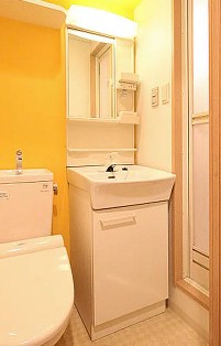 洗面設備　写真は別号室です。現況優先になります。