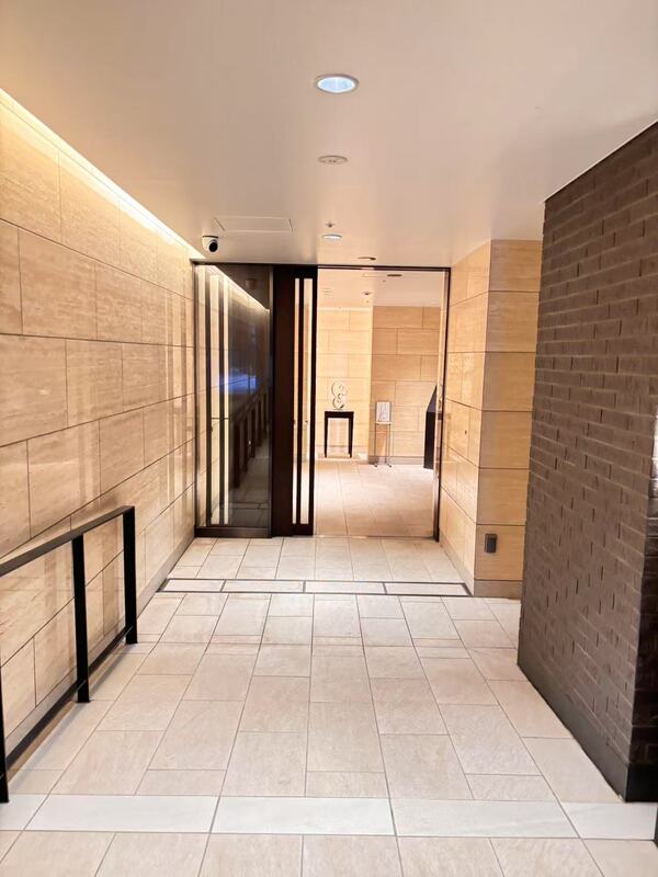 エントランス　エントランス