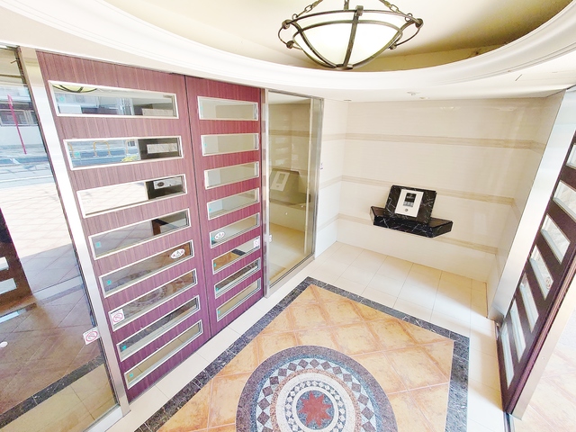 その他　オートロック・宅配ＢＯＸ付き