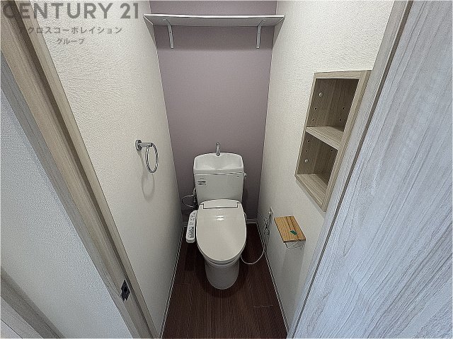 トイレ　温水洗浄便座機能付きのトイレです♪