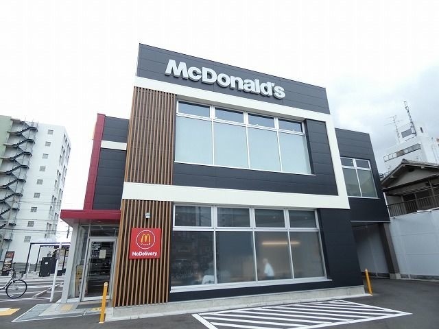 飲食店　マクドナルド（飲食店）まで755m