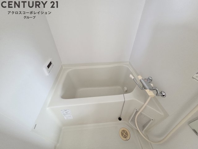 バス・シャワールーム　給湯リモコン付き