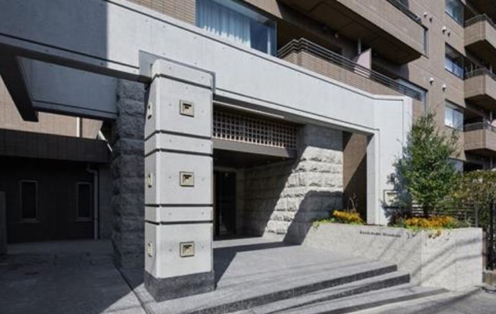 エントランス　毎日通るエントランスはこのようになっています