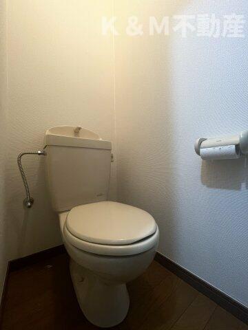 トイレ　落ち着いたトイレです