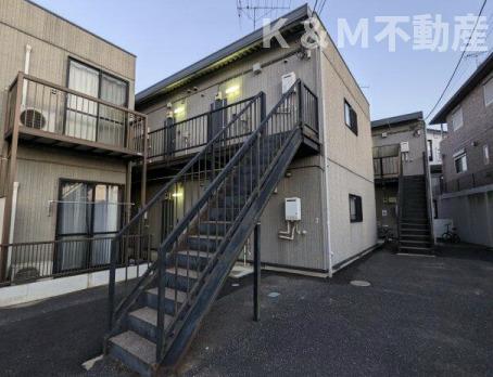 エントランス　建物の内部です