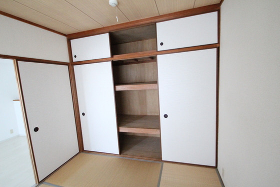 収納　※別号室の写真です
