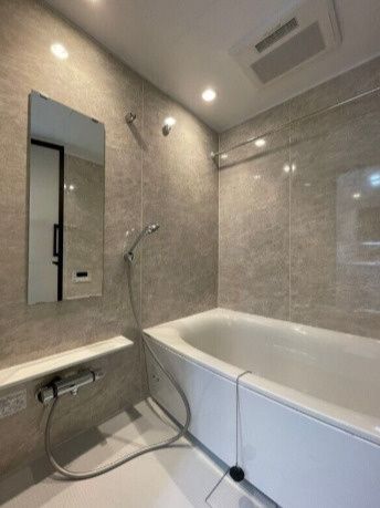 バス・シャワールーム　別タイプ部屋　参考写真です