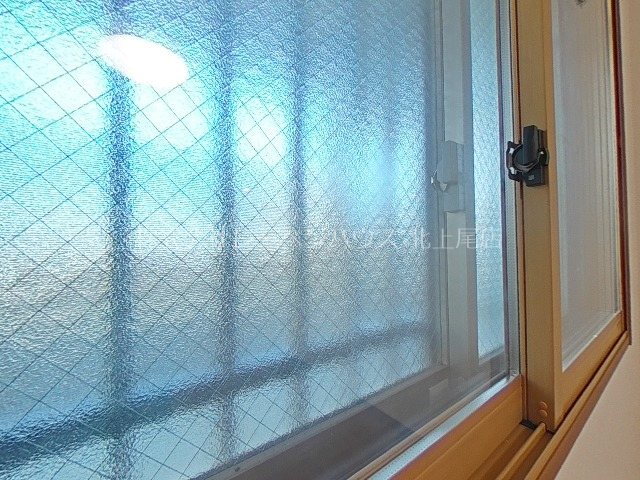 その他設備　国道側は3重ガラスです
