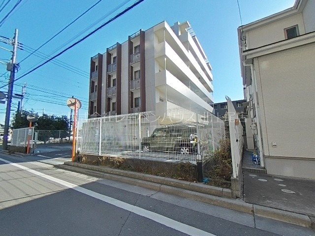 建物外観　南西向きのバルコニー