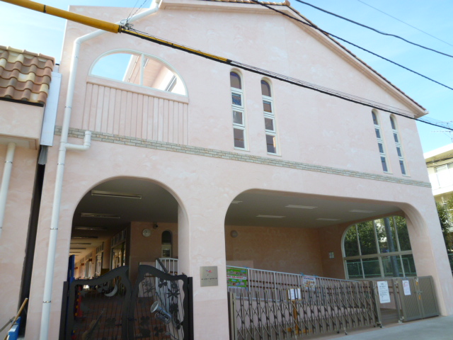 幼稚園・保育園　緑丘幼稚園（幼稚園・保育園）まで160m