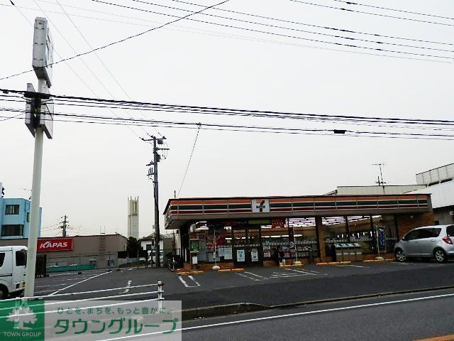 コンビニ　セブンレイブン（コンビニ）まで790m