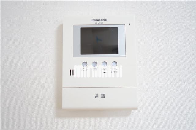 セキュリティ　女性も安心のＴＶつきモニターホン。
