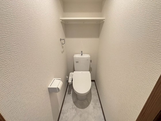 トイレ　※別部屋の写真です
