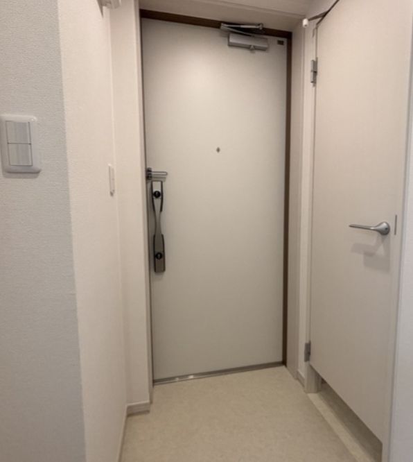 玄関　収納もある玄関です