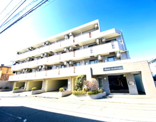 建物外観　落ち着いた雰囲気の外観です