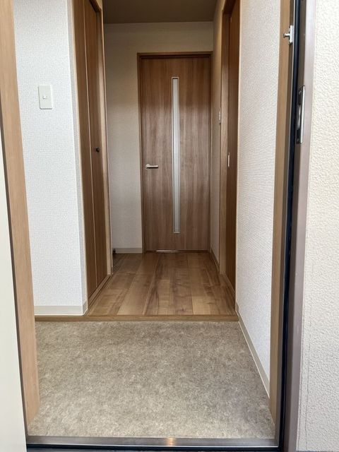 玄関　反転タイプ