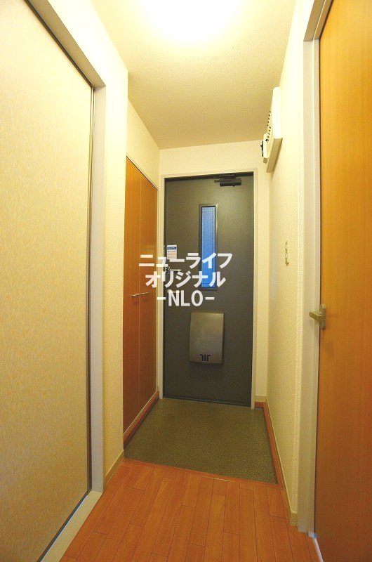 玄関　シューズボックス付きで玄関をスッキリ使えます