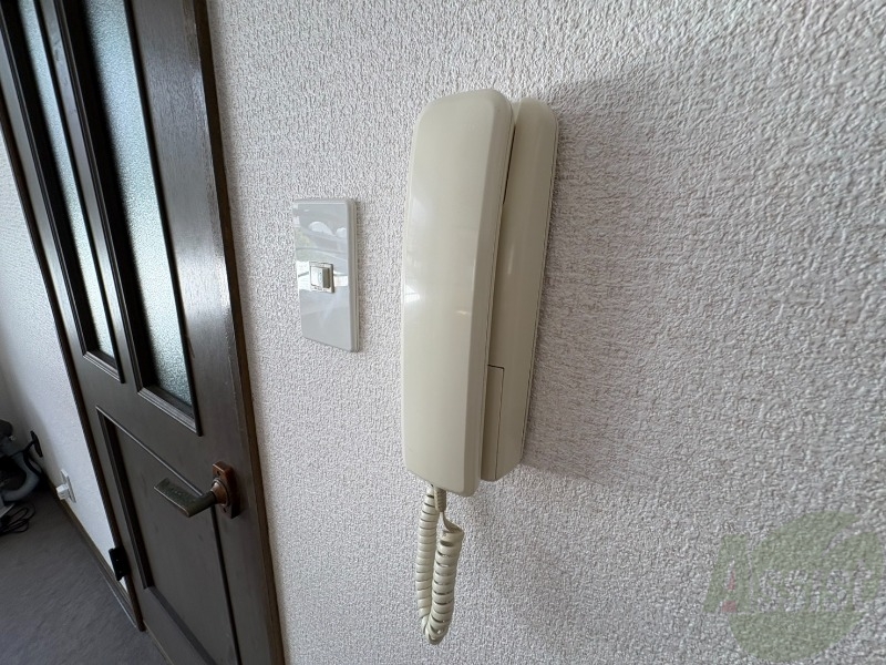 セキュリティ　インターホンは通話ができるので急な訪問があっても安心です。